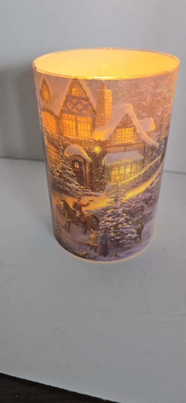 Thomas Kinkade "Spirit Of Christmas" Flameless Candle Flicker/Steady Candle Mode
